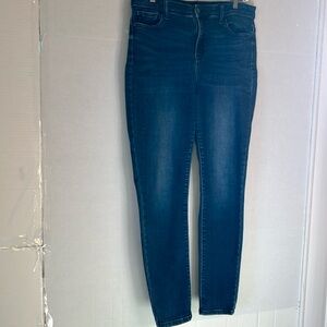 Judy Blue Skinny Fit Dark Wash Casual Jean. Size 13/31